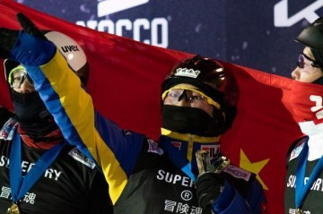 鲸鱼体育链接-空中技巧世界杯中国混团再夺金 徐梦桃练兵三周台